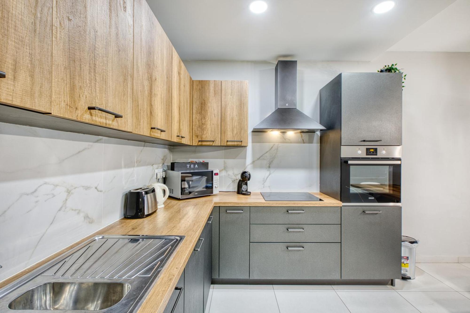 Unique Two Bedroom Apt With Huge Outdoor Area And Close To Entertainment Is-Swieqi Exterior foto